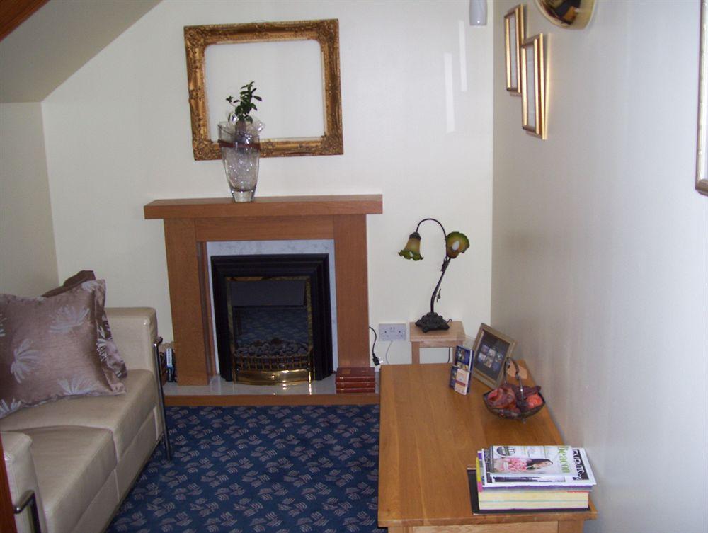โรงแรมทราเวล พลาซา Desborough ภายนอก รูปภาพ