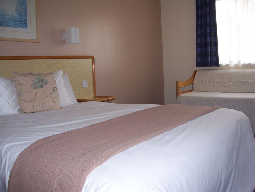 โรงแรมทราเวล พลาซา Desborough ภายนอก รูปภาพ