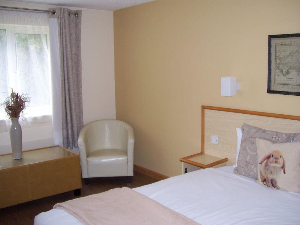 โรงแรมทราเวล พลาซา Desborough ภายนอก รูปภาพ