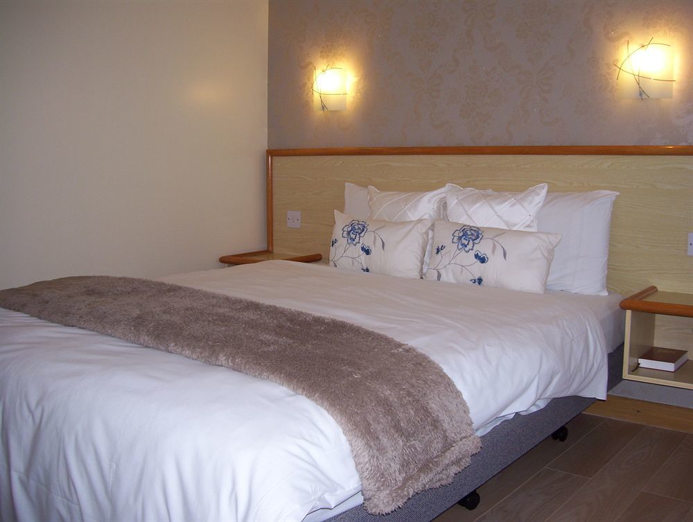 โรงแรมทราเวล พลาซา Desborough ภายนอก รูปภาพ