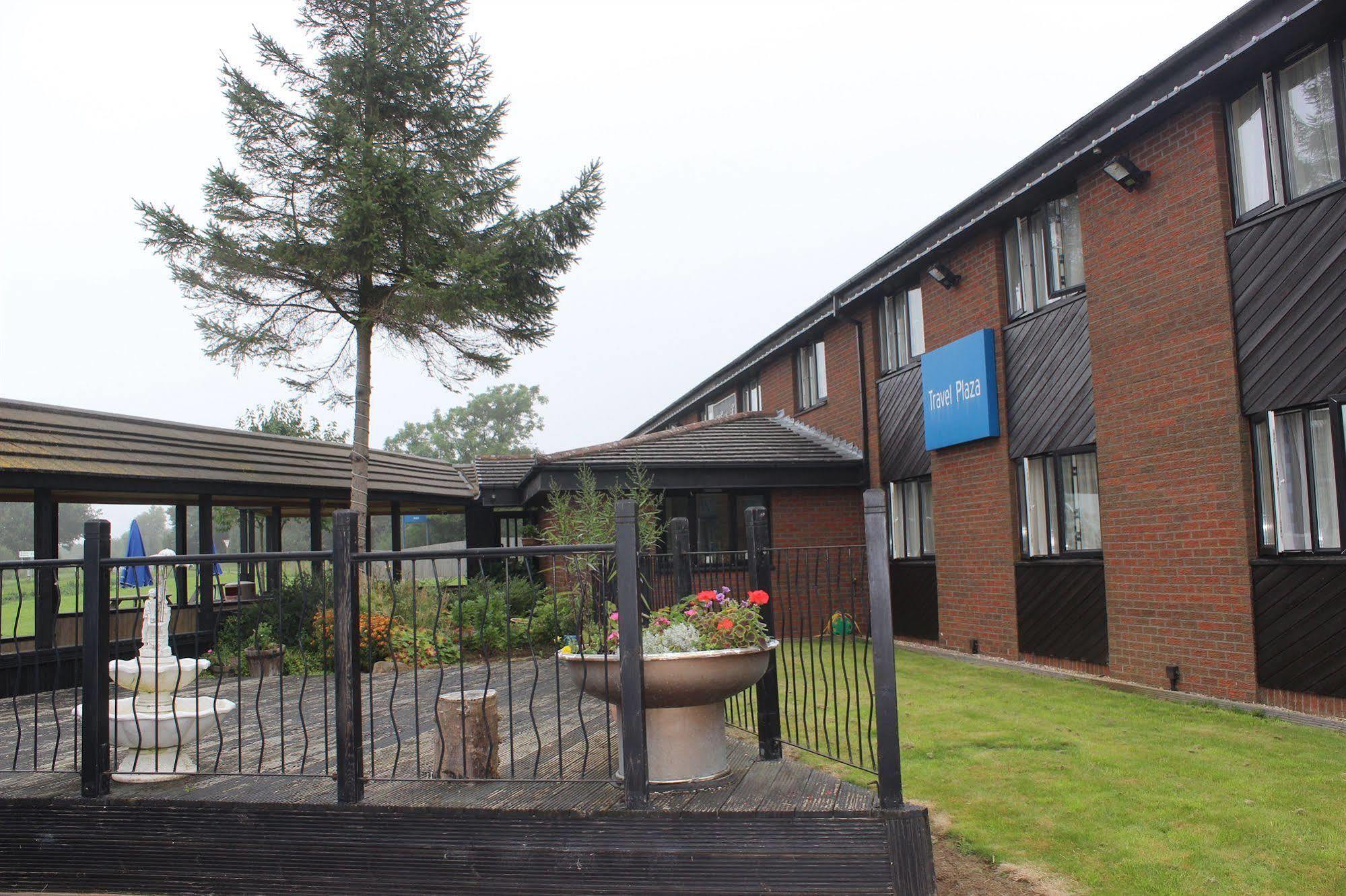 โรงแรมทราเวล พลาซา Desborough ภายนอก รูปภาพ