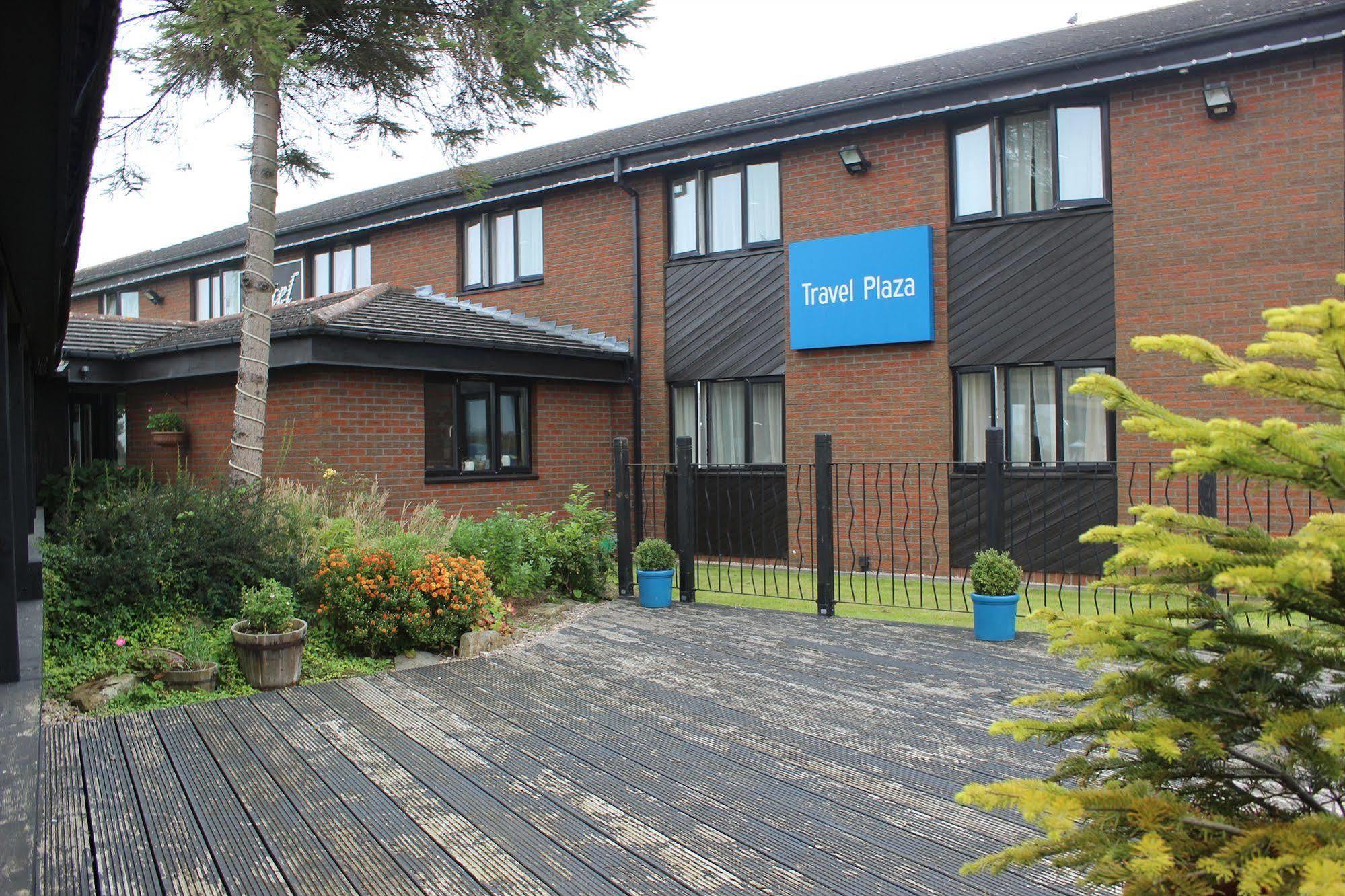 โรงแรมทราเวล พลาซา Desborough ภายนอก รูปภาพ
