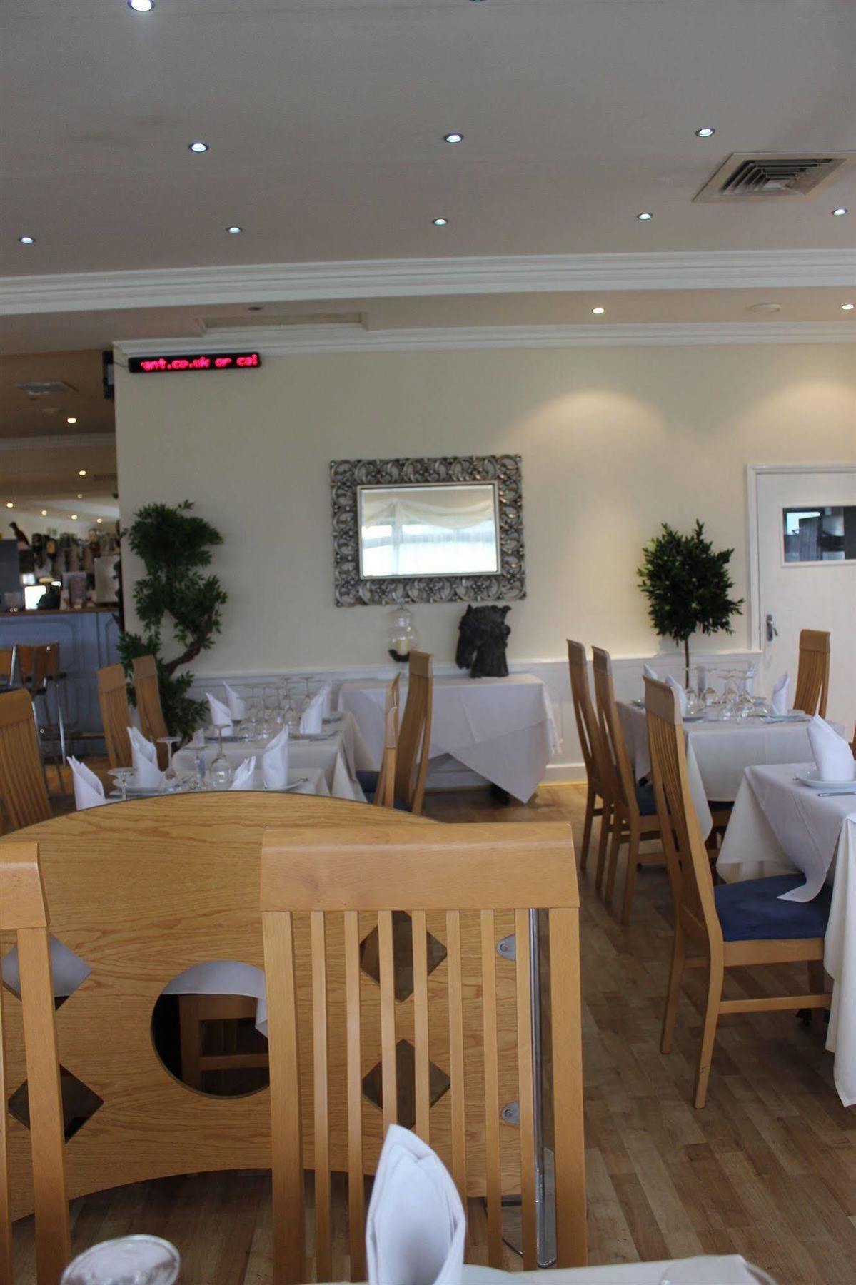โรงแรมทราเวล พลาซา Desborough ภายนอก รูปภาพ