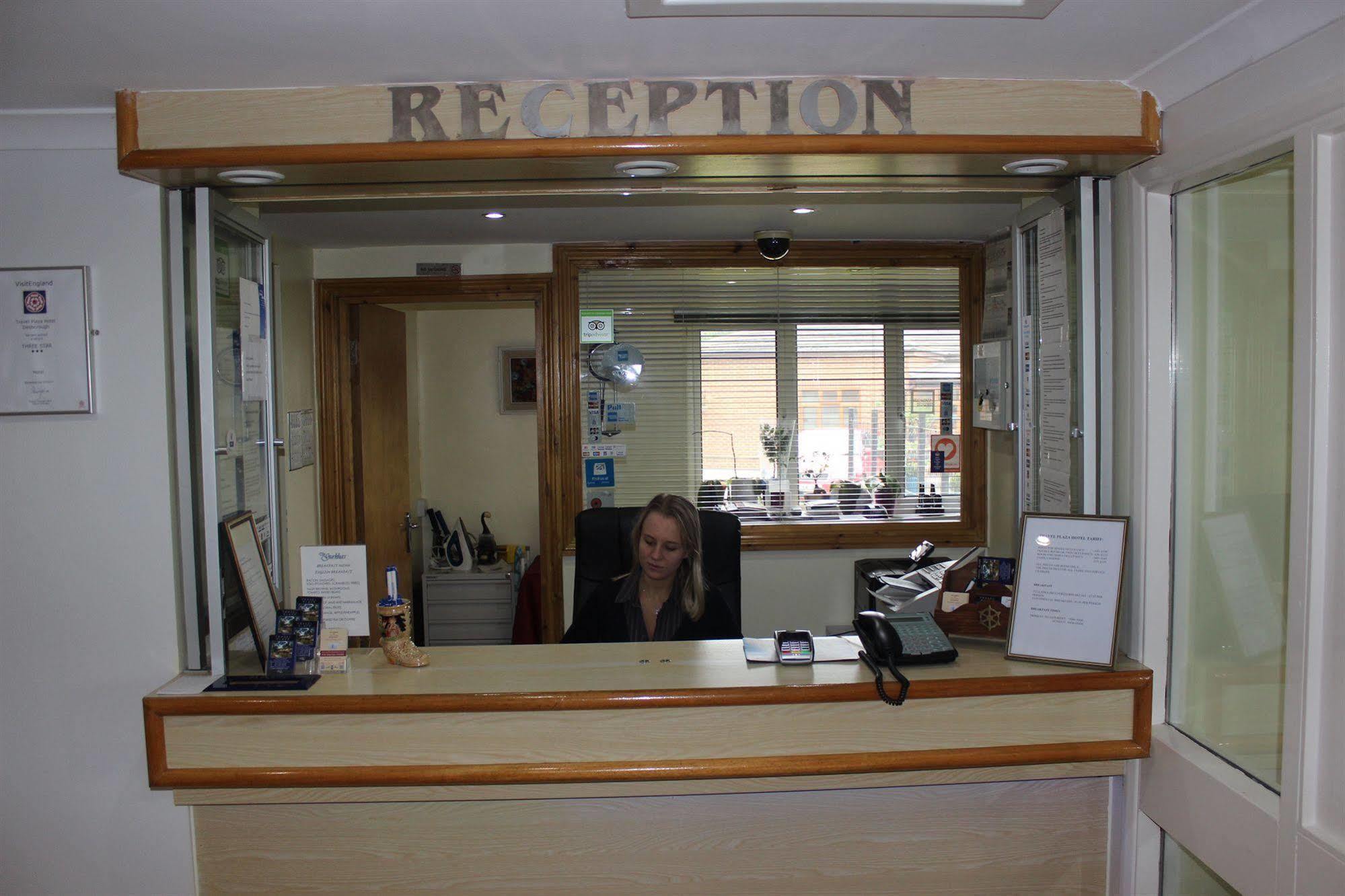 โรงแรมทราเวล พลาซา Desborough ภายนอก รูปภาพ